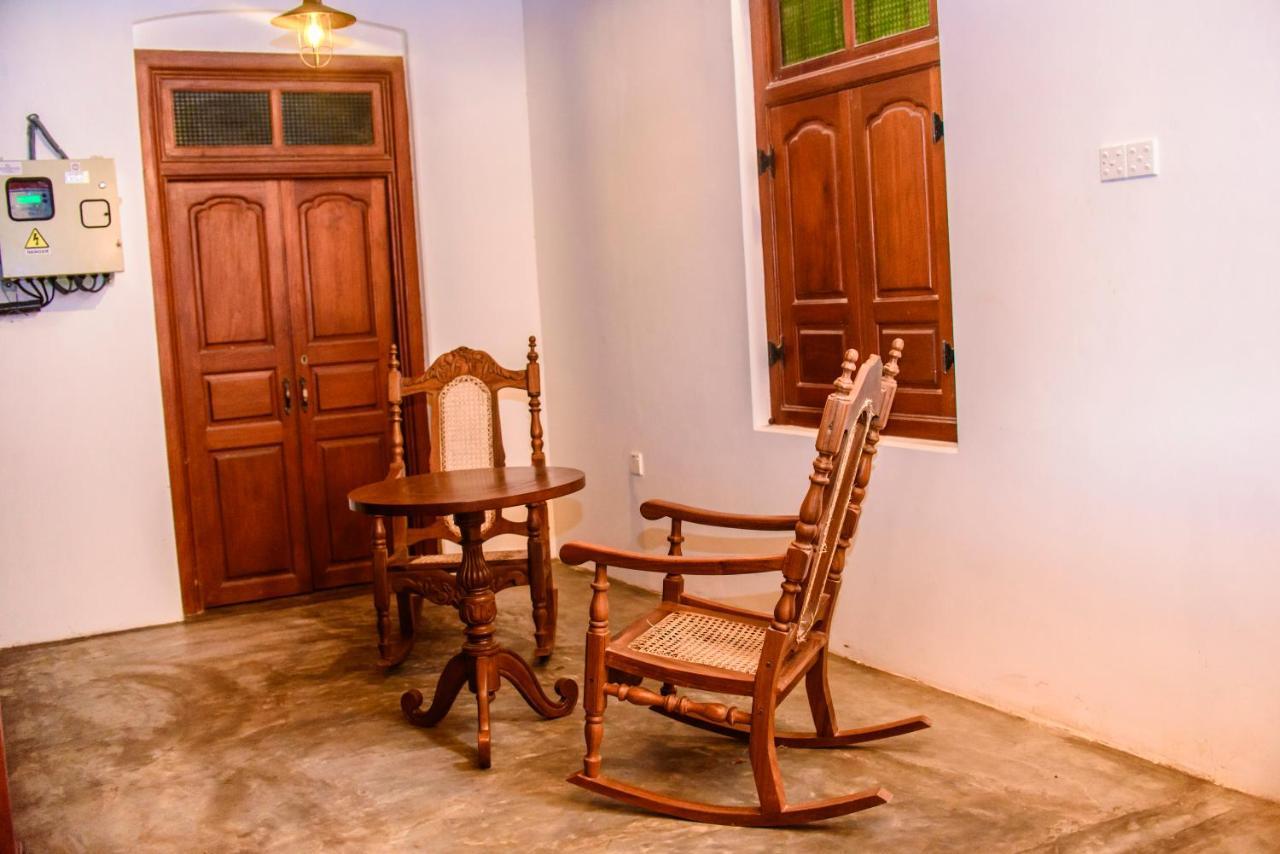 Hotel Thambu Illam Dżafna Zewnętrze zdjęcie